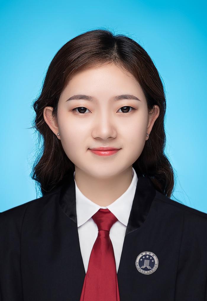 黃玲  專(zhuān)職律師